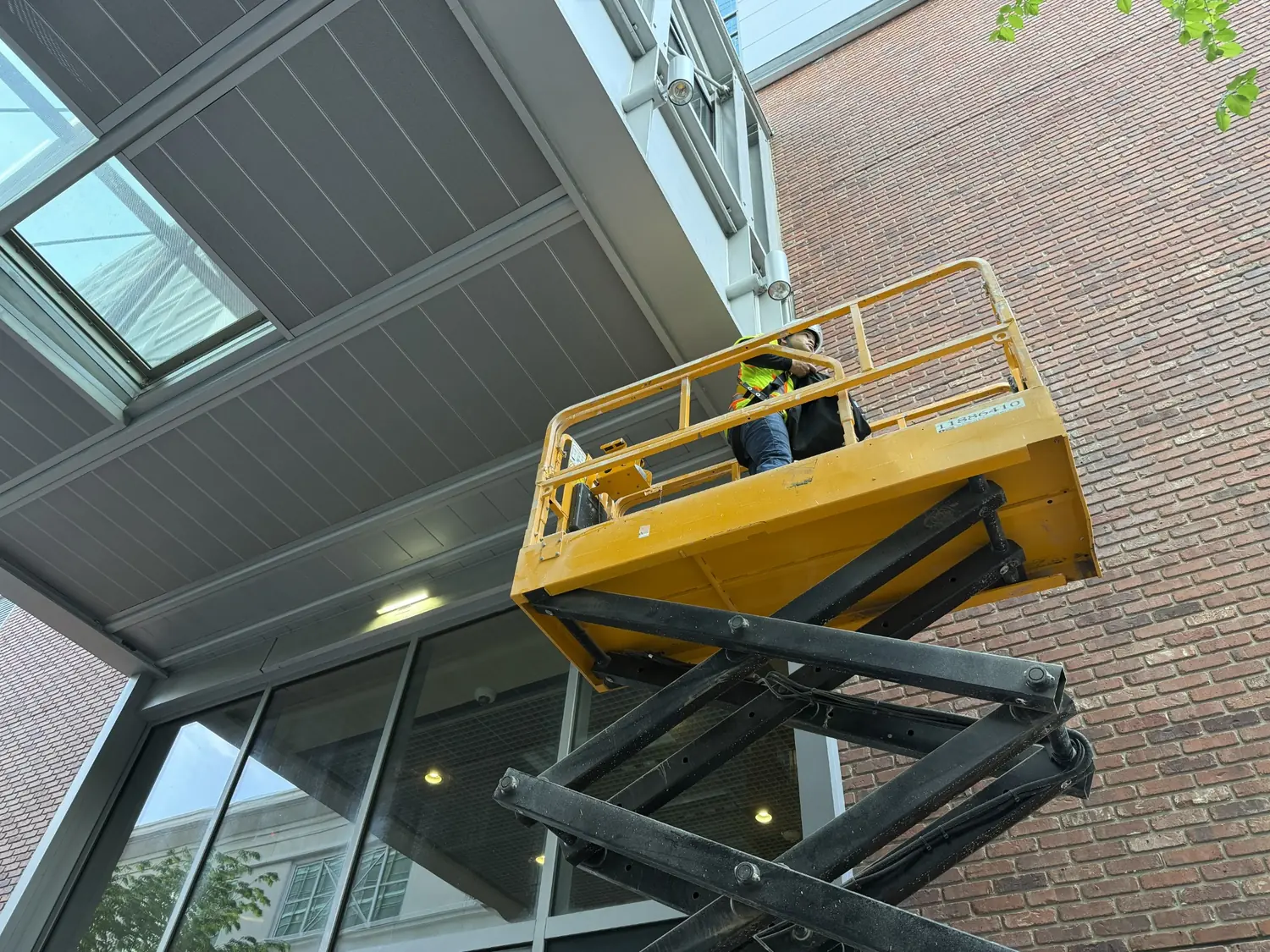 03 pedestrian bridge close up inspection